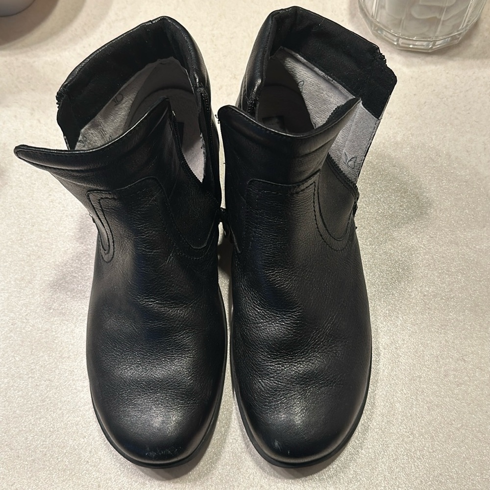 Ladies black ankle boots